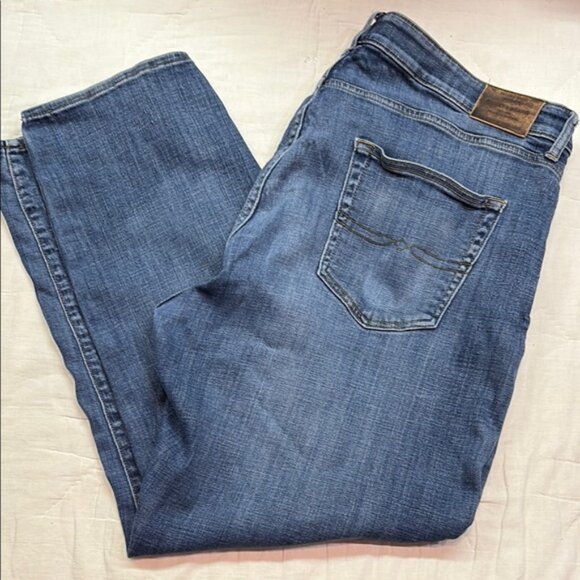 Lucky Brand 410 Athletic Slim Jeans with Natural Fading | Men's Size 42x30 - Picture 7 of 8